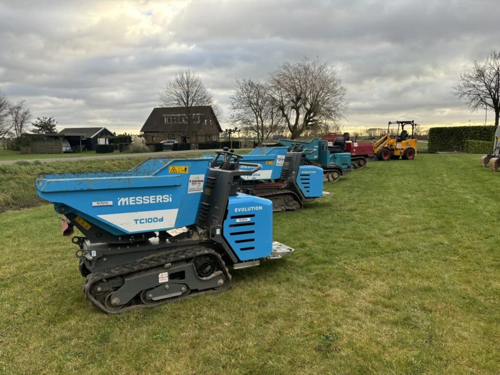 Graafmachines op het gras